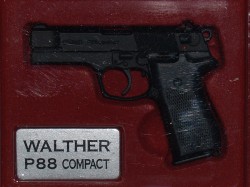 RÉPLICA DE LA PISTOLA WALTHER P88 COMPACT